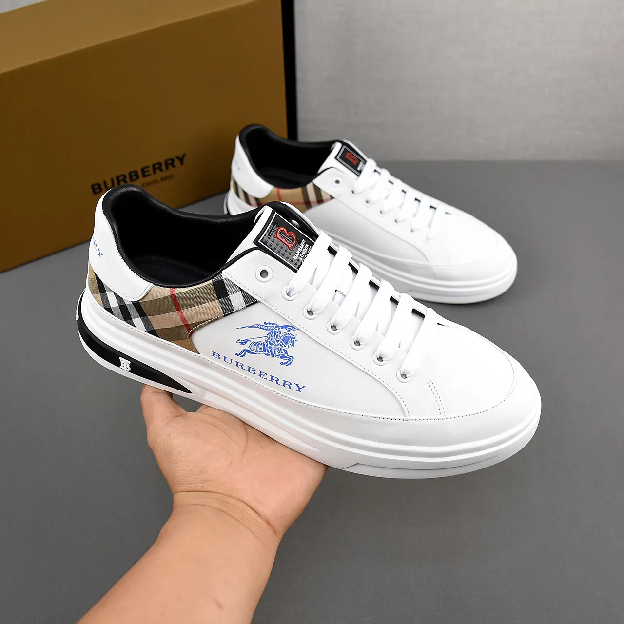 PP400⛳️⛳️⛳️Burberry [Burberry] fashionable sports and casual shoes, the upper is made of first-layer cowhide with plaid material, first-layer pigskin lining, and rubber outsole. Men's size 38-44.